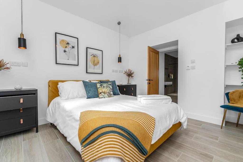 Luxury Riverside Retreat Broughton  Buitenkant foto