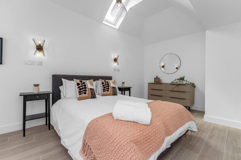 Luxury Riverside Retreat Broughton  Buitenkant foto