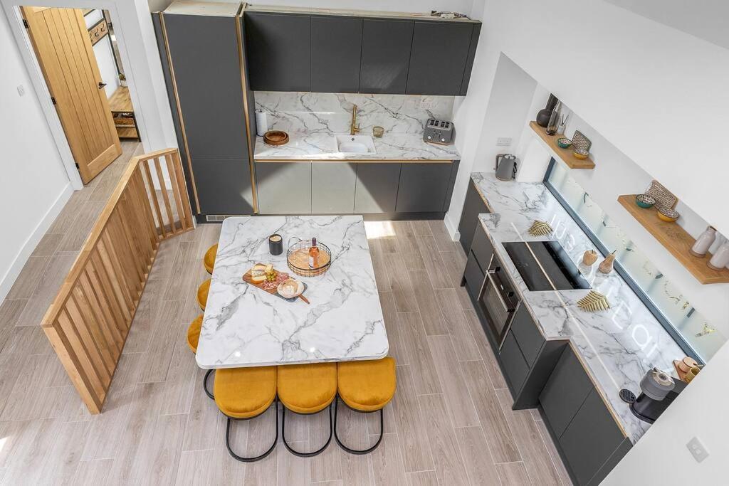 Luxury Riverside Retreat Broughton  Buitenkant foto