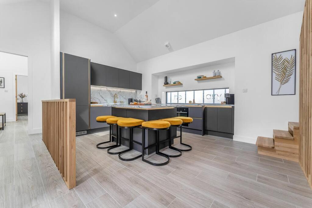 Luxury Riverside Retreat Broughton  Buitenkant foto